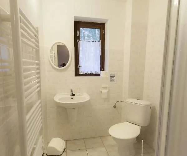 House 21 Nyaraló Vitice